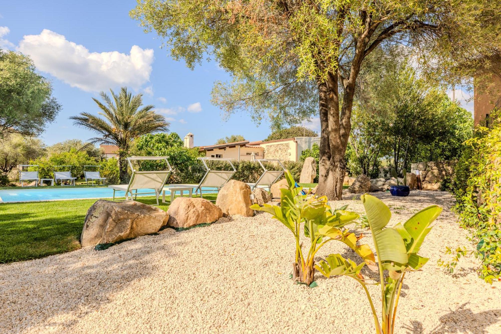 Stazzo San Teodoro L'Olivastro Piscina Condivisa Apartment Exterior photo